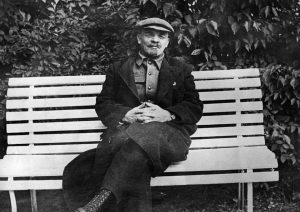 Vladimir İlyiç Lenin