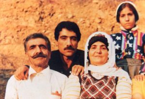 Polat Iyit ailesi